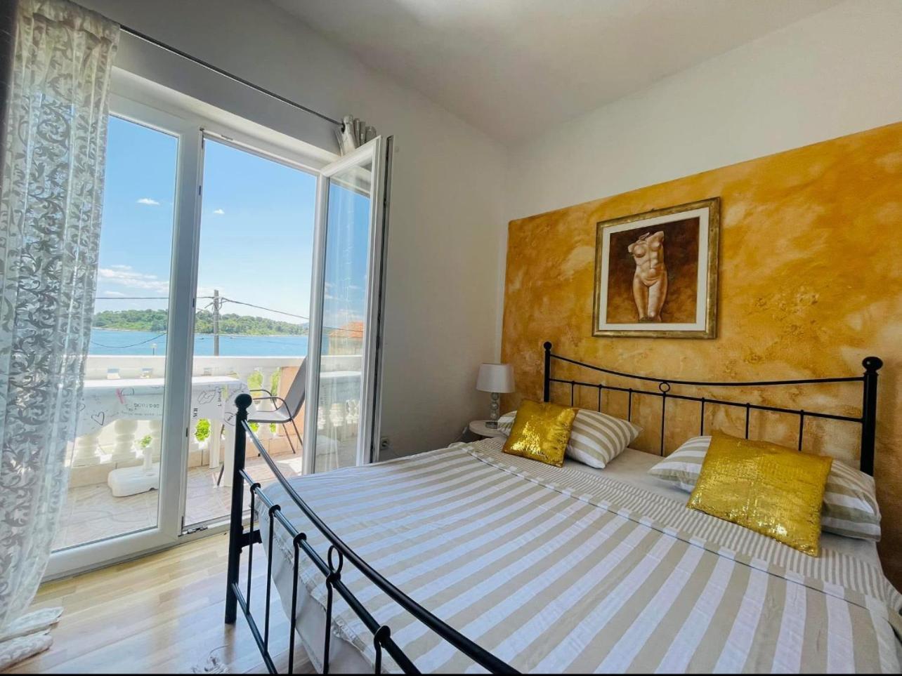 Apartments Esperanza ปาชมาน ภายนอก รูปภาพ
