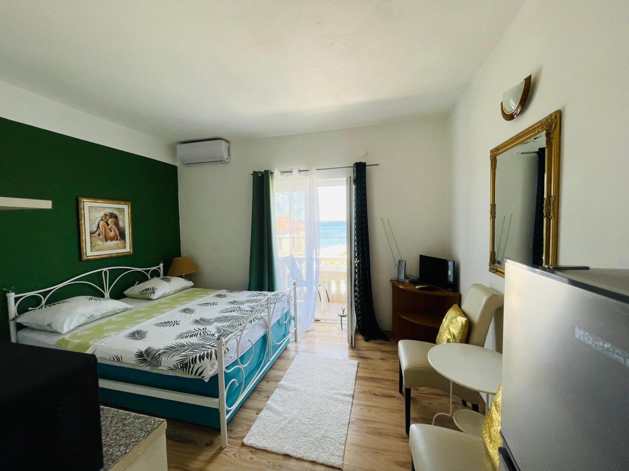 Apartments Esperanza ปาชมาน ภายนอก รูปภาพ