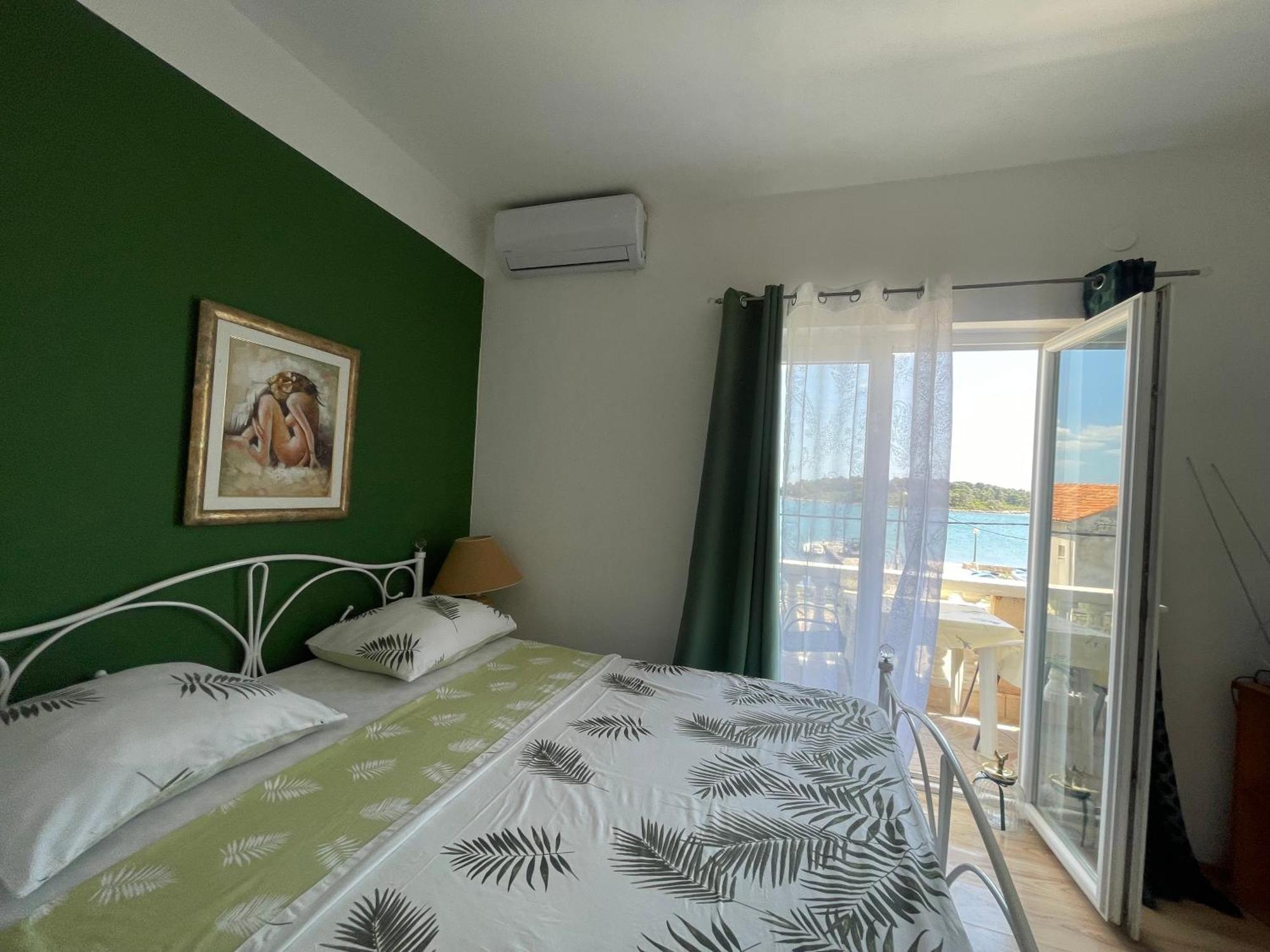 Apartments Esperanza ปาชมาน ภายนอก รูปภาพ